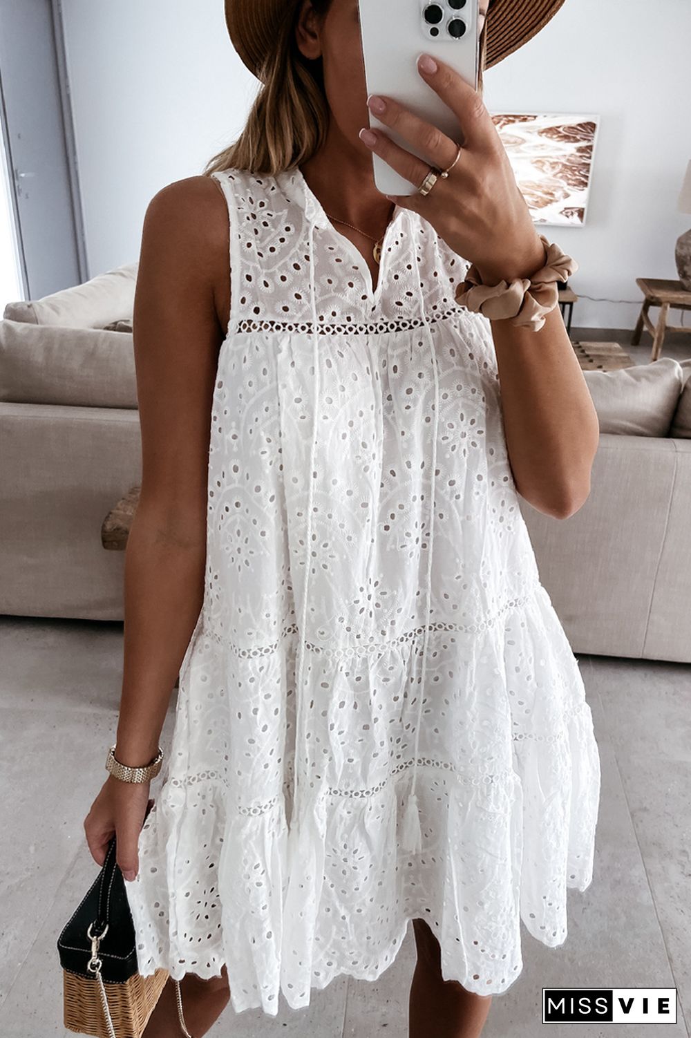 KarliDress Hollow V-neck Lace Dress P12587