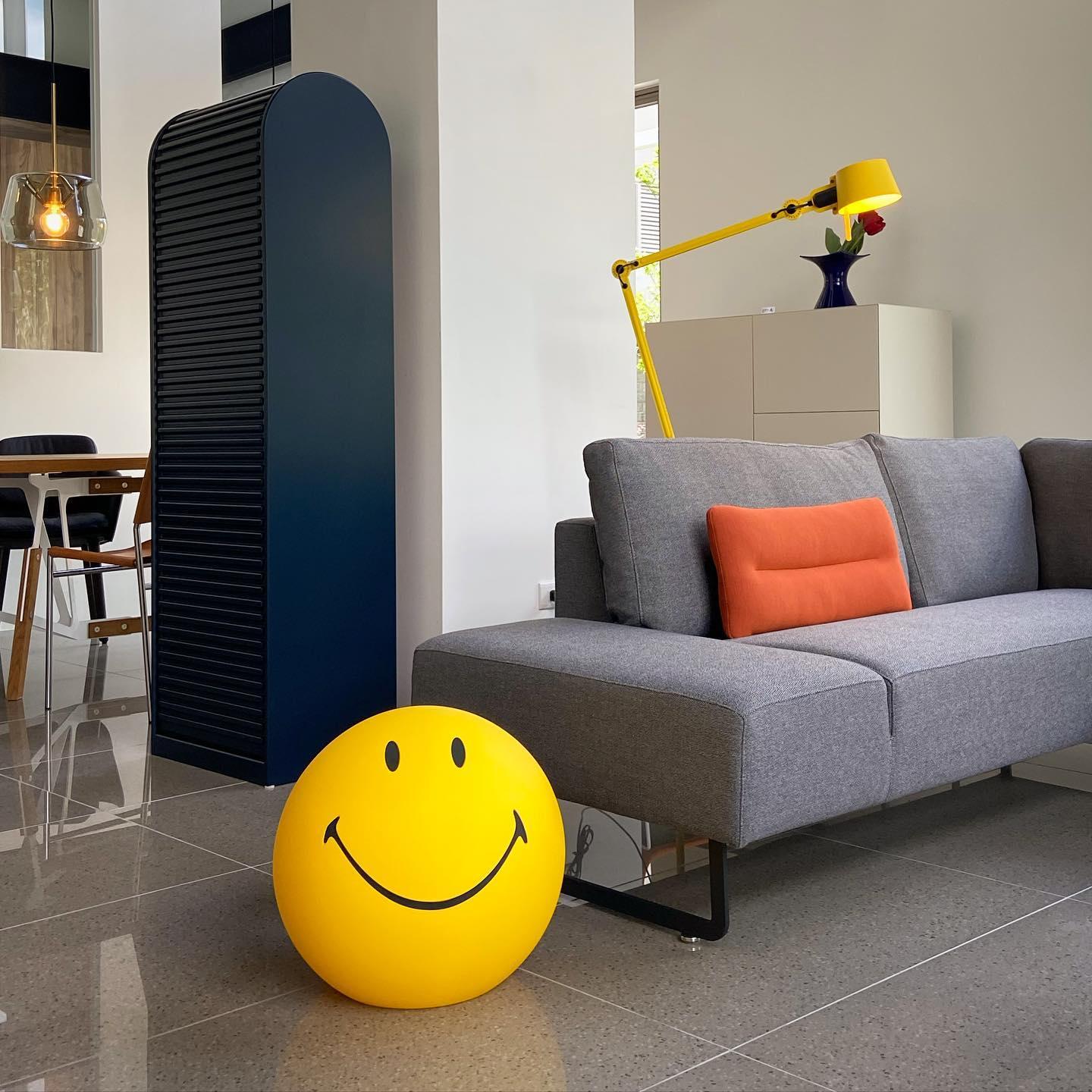 Smiling Table Lamp