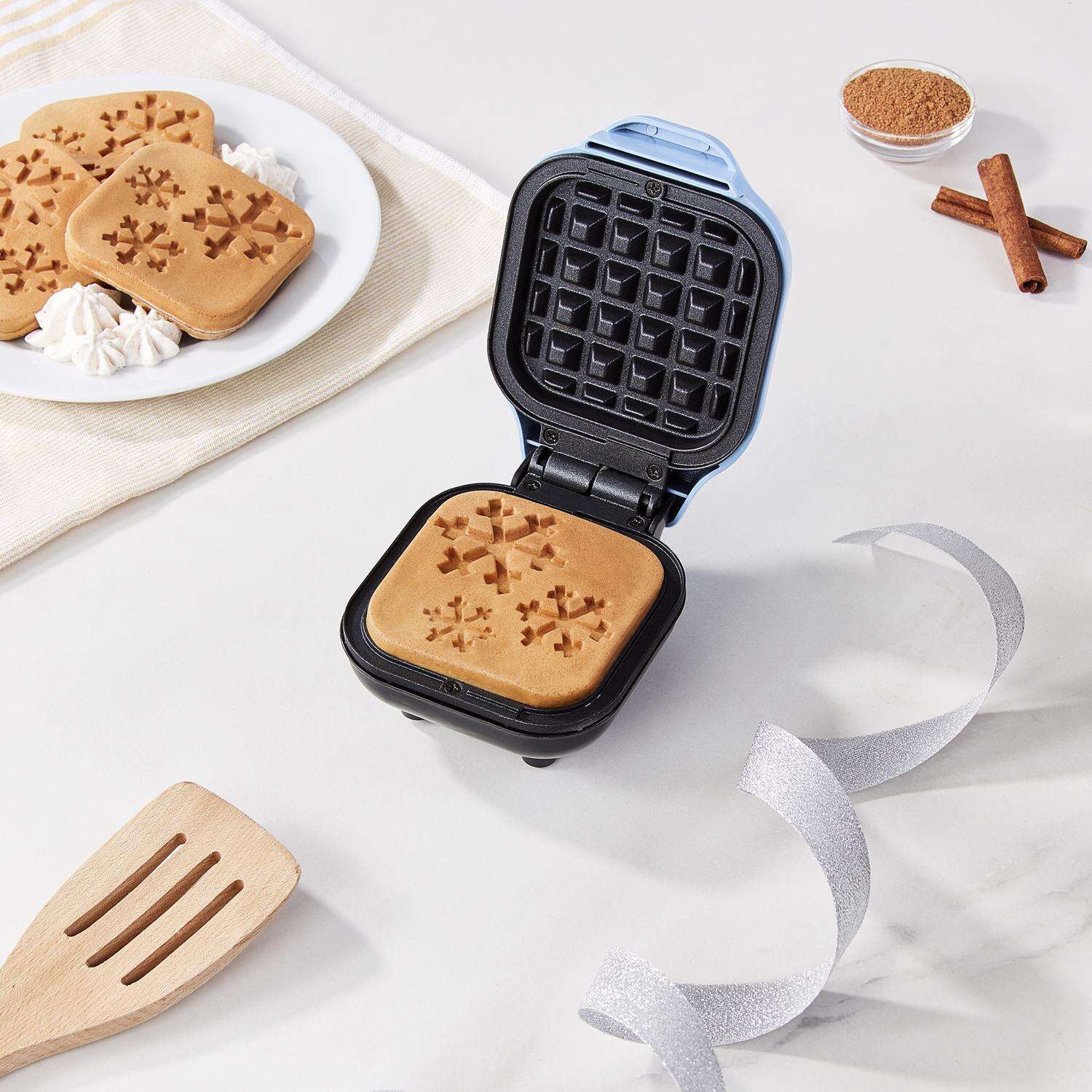 Rise by Dash 1 waffle Blue Plastic Waffle Maker