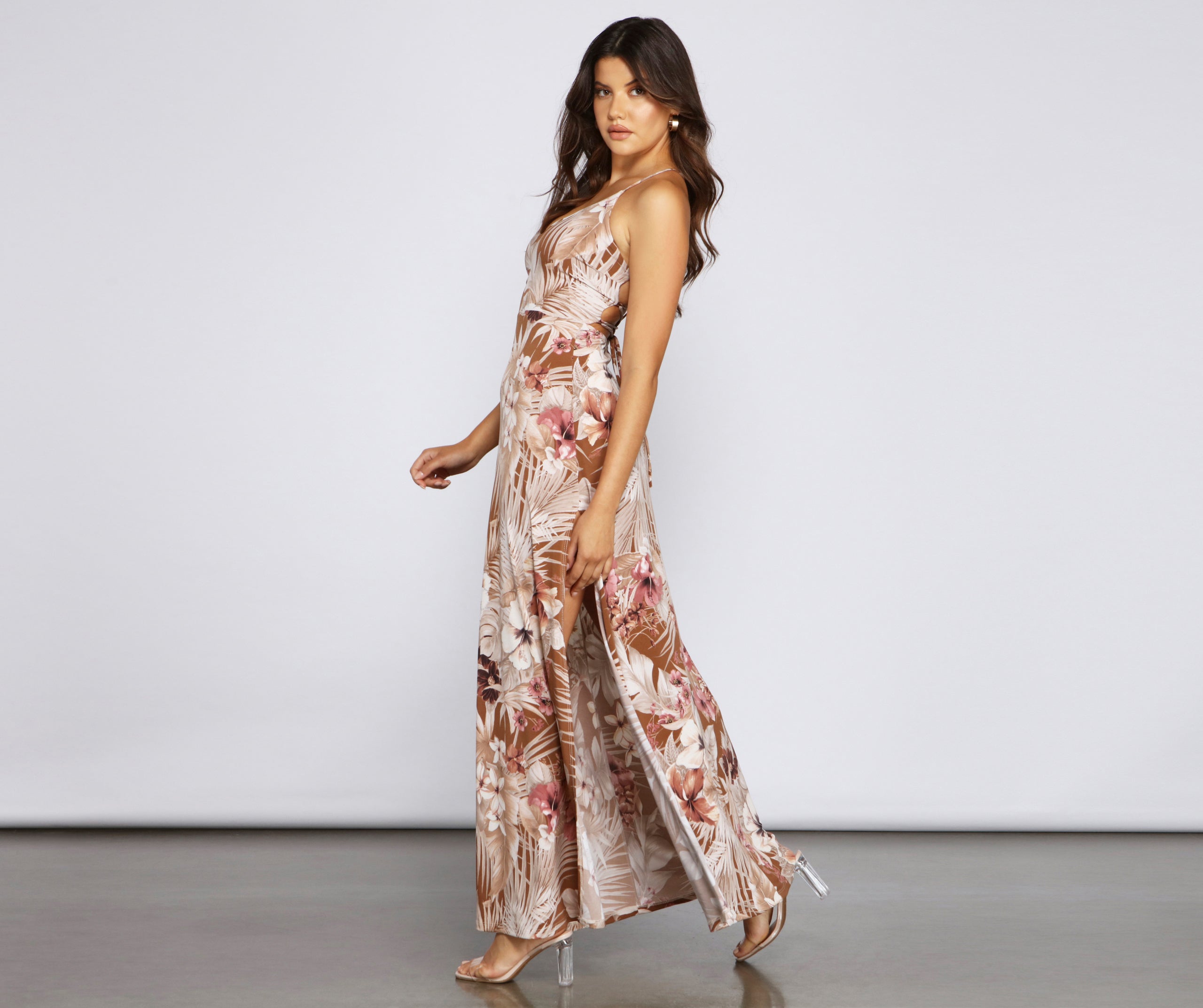 Alluring Tropical Floral Maxi Dress