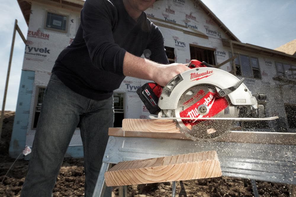 Milwaukee M18 7-1/4