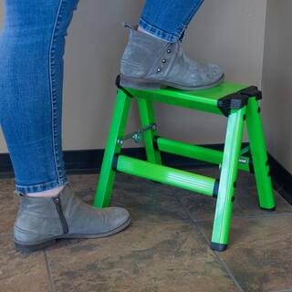 AmeriHome 1-Step Aluminum Folding Stool with 325 lbs. Load Capacity in Neon Green (2-Pack) 804744