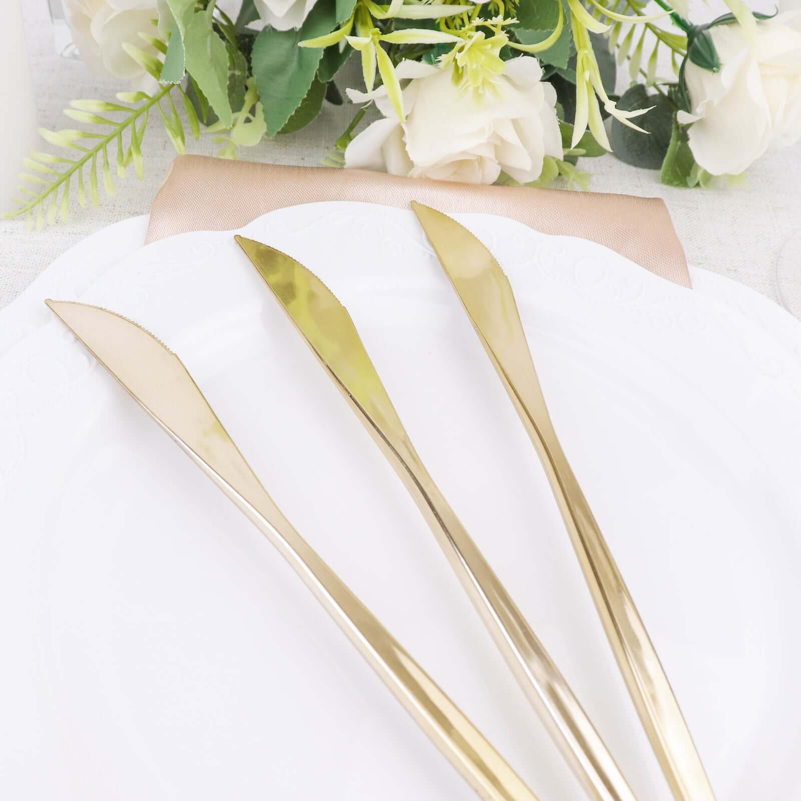 24 Pack Glossy Gold Heavy Duty Plastic Silverware Knives Cutlery, Premium Disposable Sleek Flatware 8