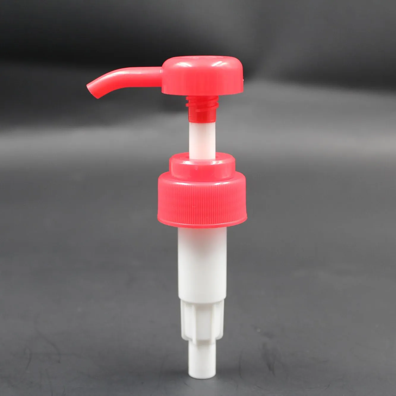 kinglong supply 33mm White Screw Lotion Dispenser Pump for Cream