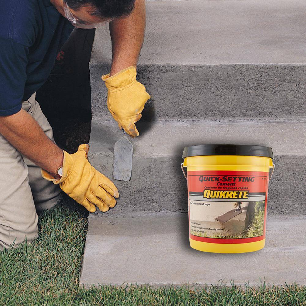 Quikrete 20 lb. Quick-Setting Cement Concrete Mix 124020