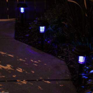 LIGHTSMAX Solar Mosquito Insects Zapper Outdoor LED Pathway Garden Light (4-Pack) BZ47X4