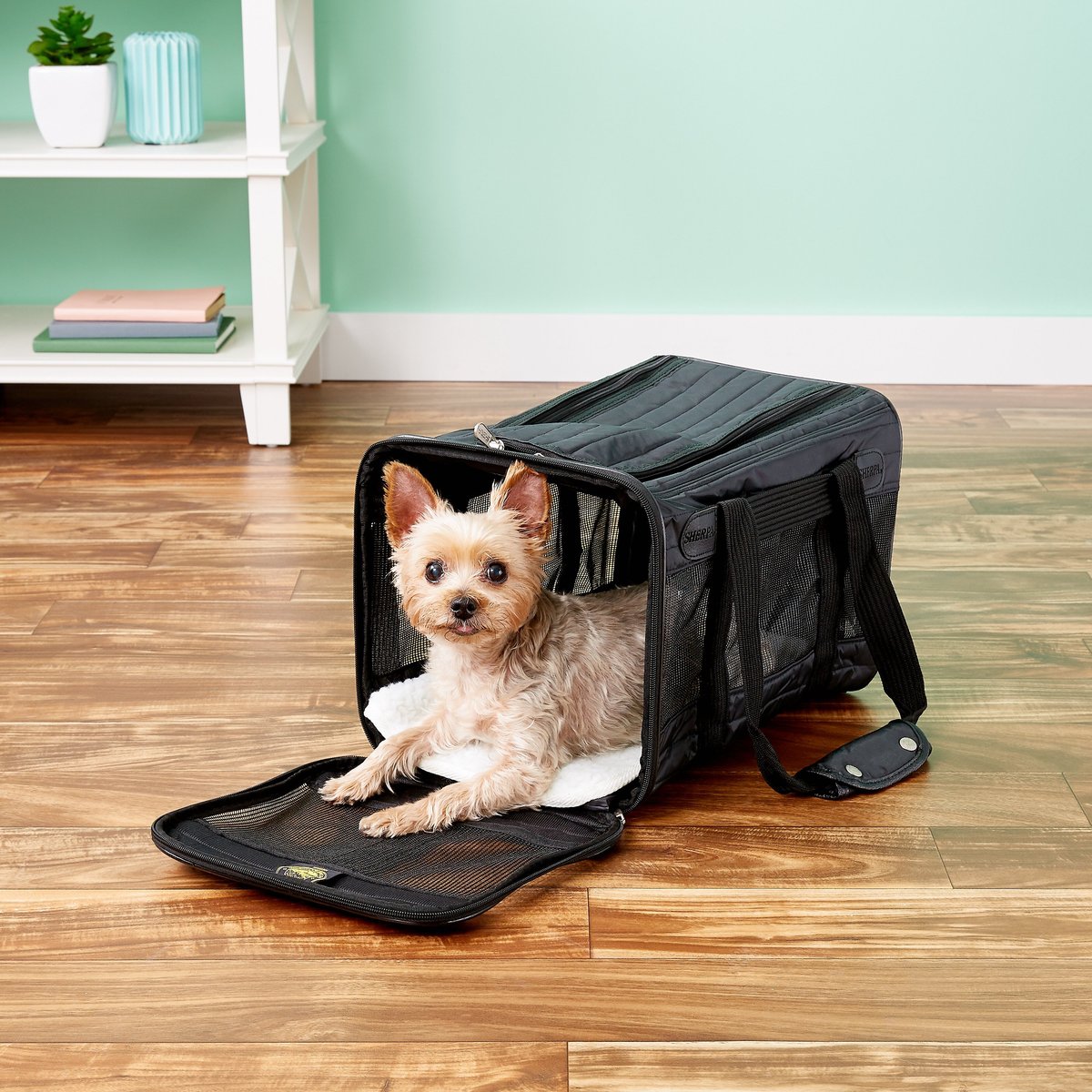 Sherpa Original Deluxe Airline-Approved Dog and Cat Carrier Bag