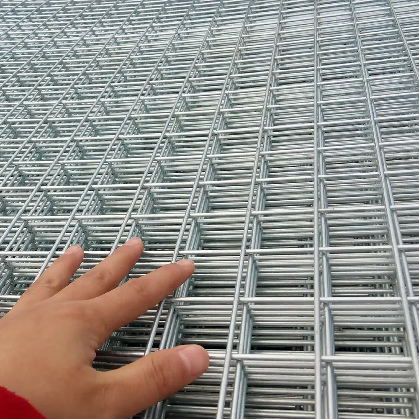 Factory direct supply 25x25mmx2.5mm iron wire mesh galvanized welded wire fence panels