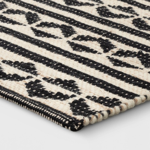 2 x27 6 quot x4 x27 Geometric Woven Accent Rug Black