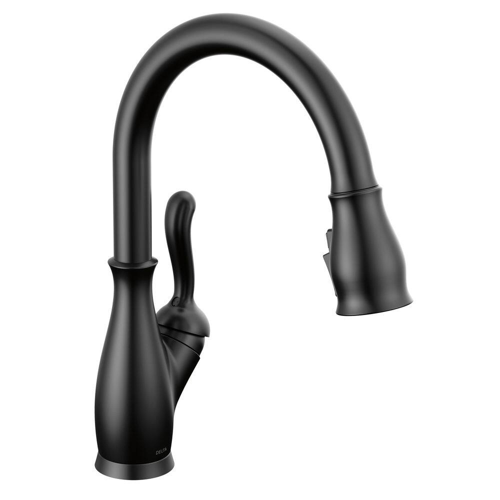 Delta Leland Single-Handle Pull-Down Sprayer Kitchen Faucet in Matte Black 9178-BL-DST