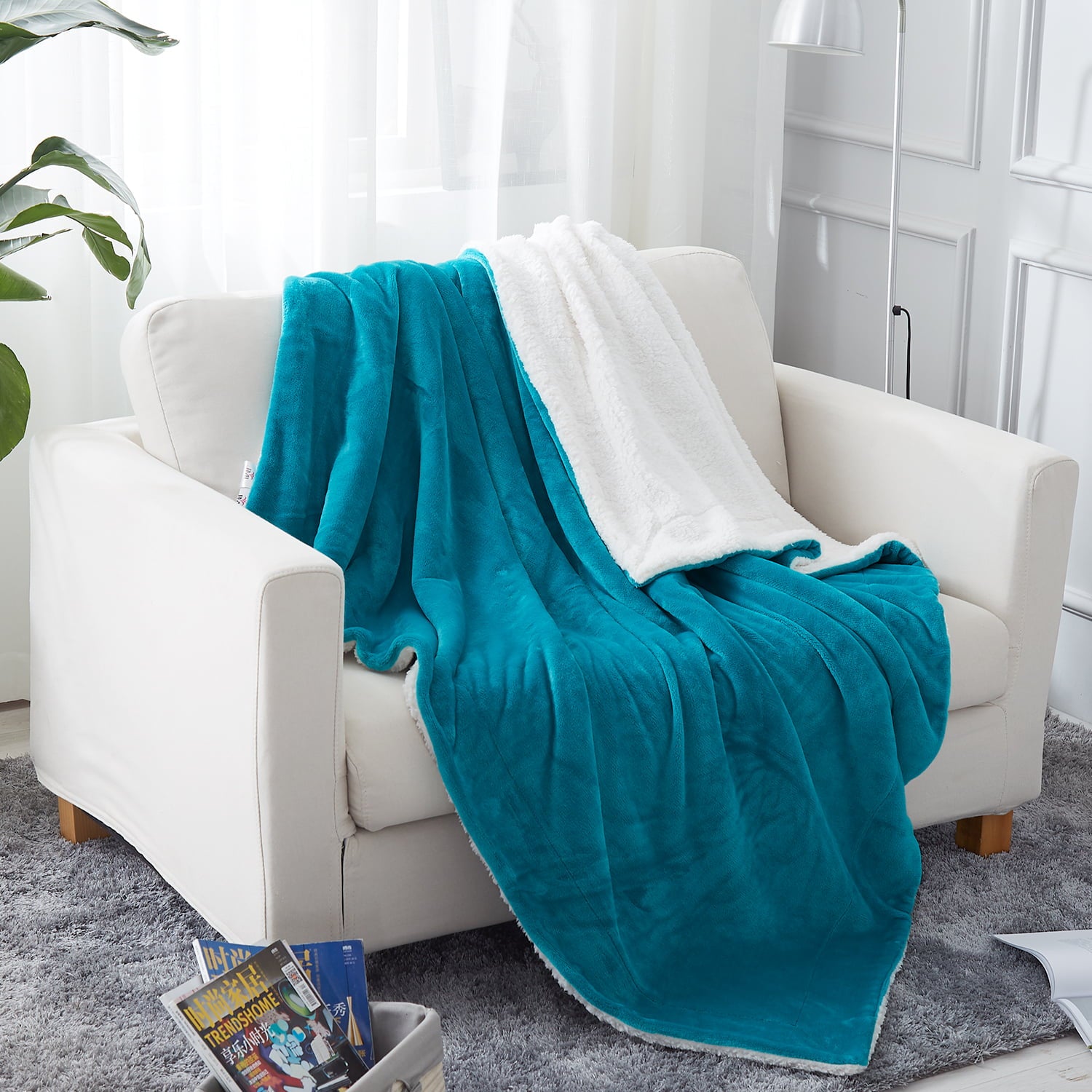 JML Sherpa Throw Blanket for Bed Couch， Soft Warm Reversible Fleece Blanket，Teal