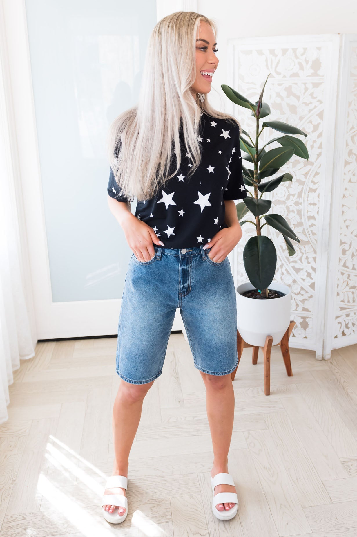 Seeing Stars Modest Top