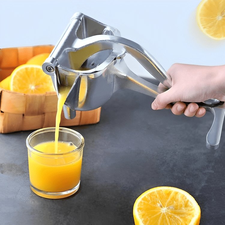 Gear Guds Juice Squeezer