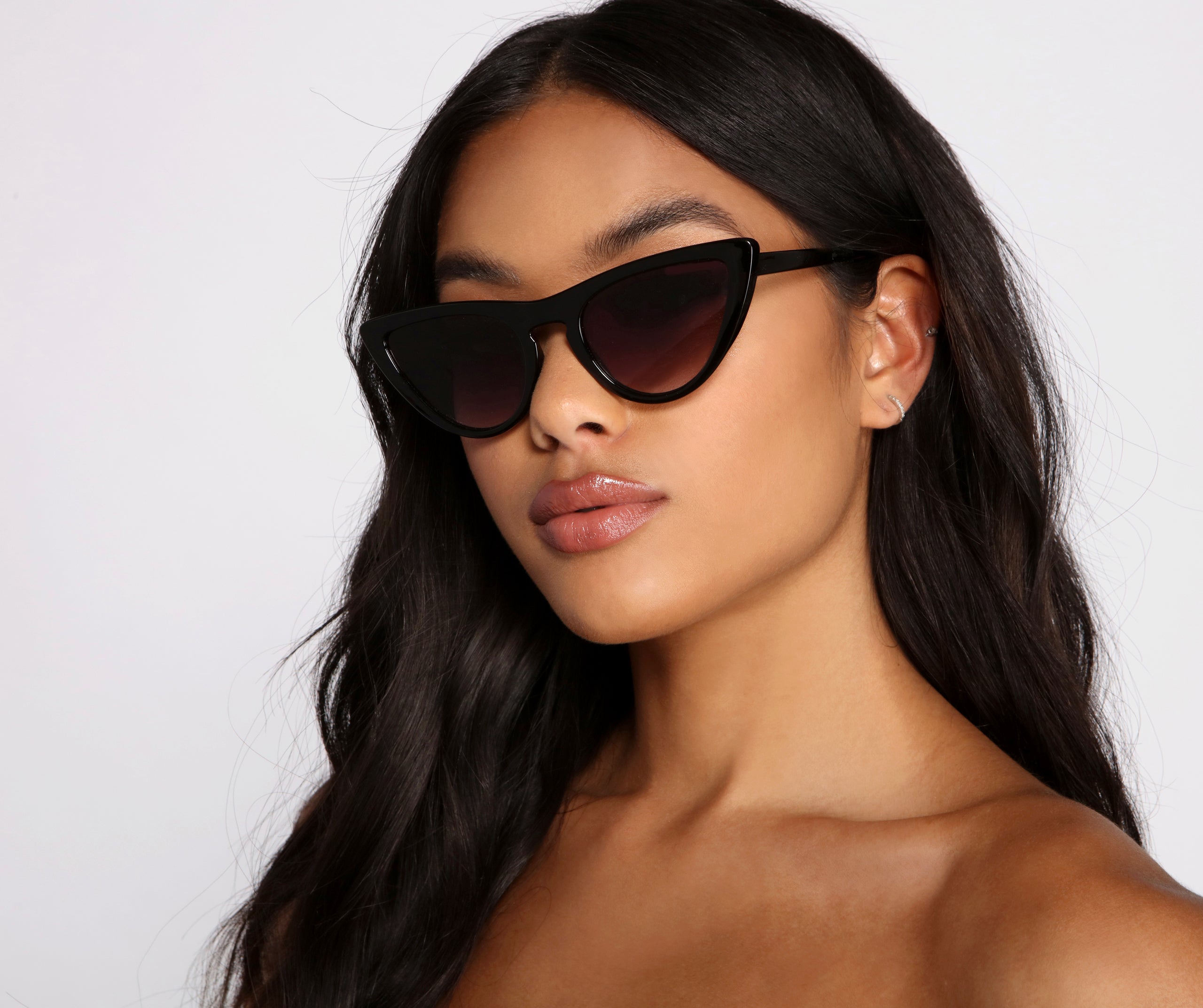 Instant Classic Cat Eye Sunglasses