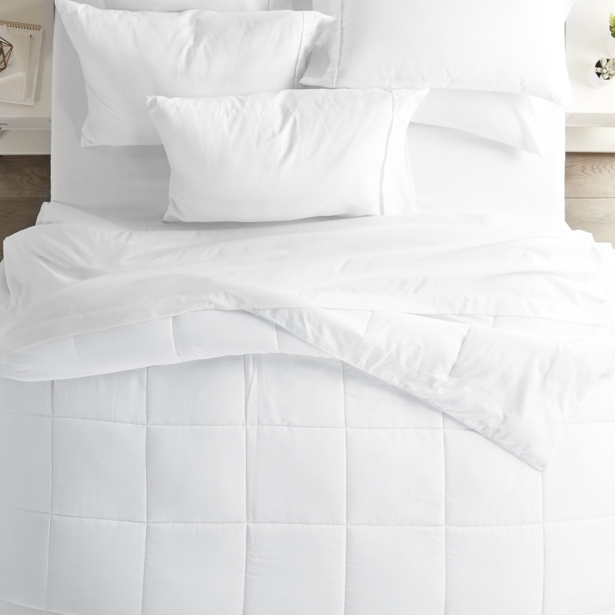 White All Season Alternative Down Solid Comforter， Twin/Twin XL， by Noble Linens