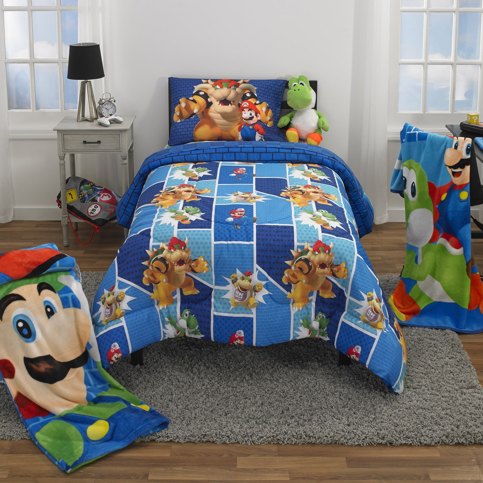 Super Mario Kids Twin Bed in a Bag, Gaming Bedding, Comforter and Sheets, Blue, 