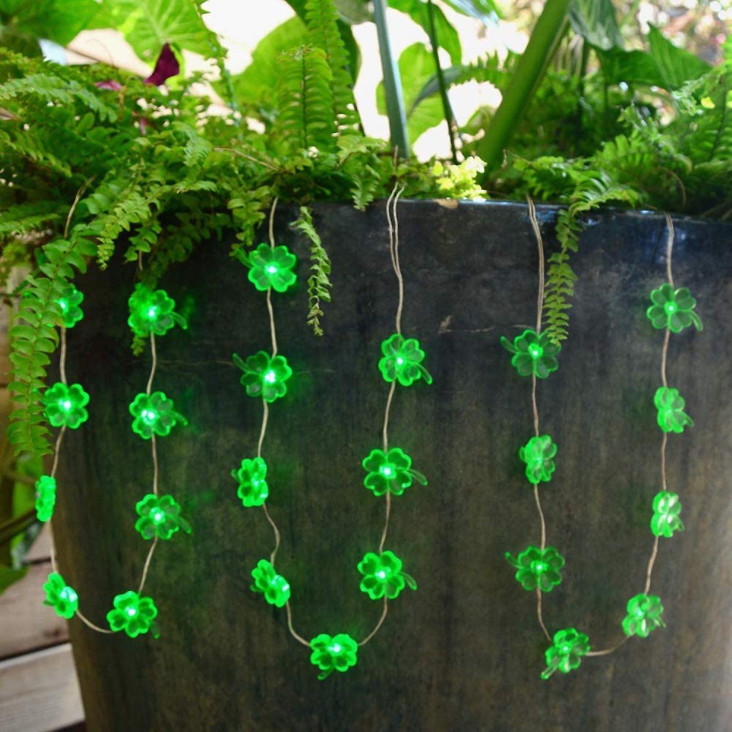 St Patrick's Day Party Favors， Light Up Lucky Clover Glowing Necklace 8 Leds Shamrocks Set Of 2 With Multi Flashing Options For Parade Spring Green De