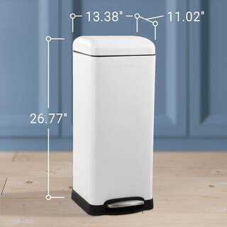 happimess Betty Retro 8 Gal. White Step-Open Trash Can HPM1007A