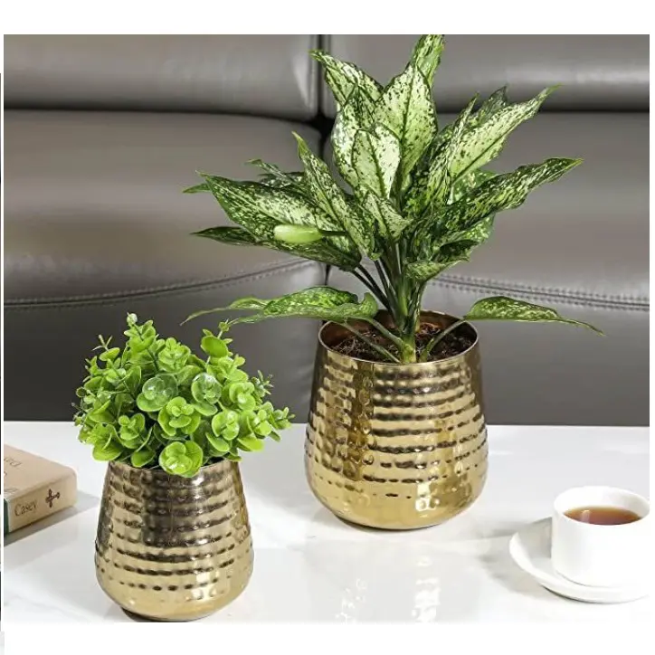 New Arrival Outdoor Garden Usage Customized Size Metal Planter Medium Size Copper Finishing Metal Planter