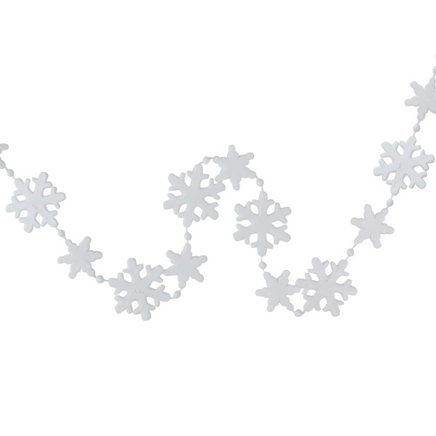 Northlight 8 x27 White Snowflake Beaded Christmas Garland