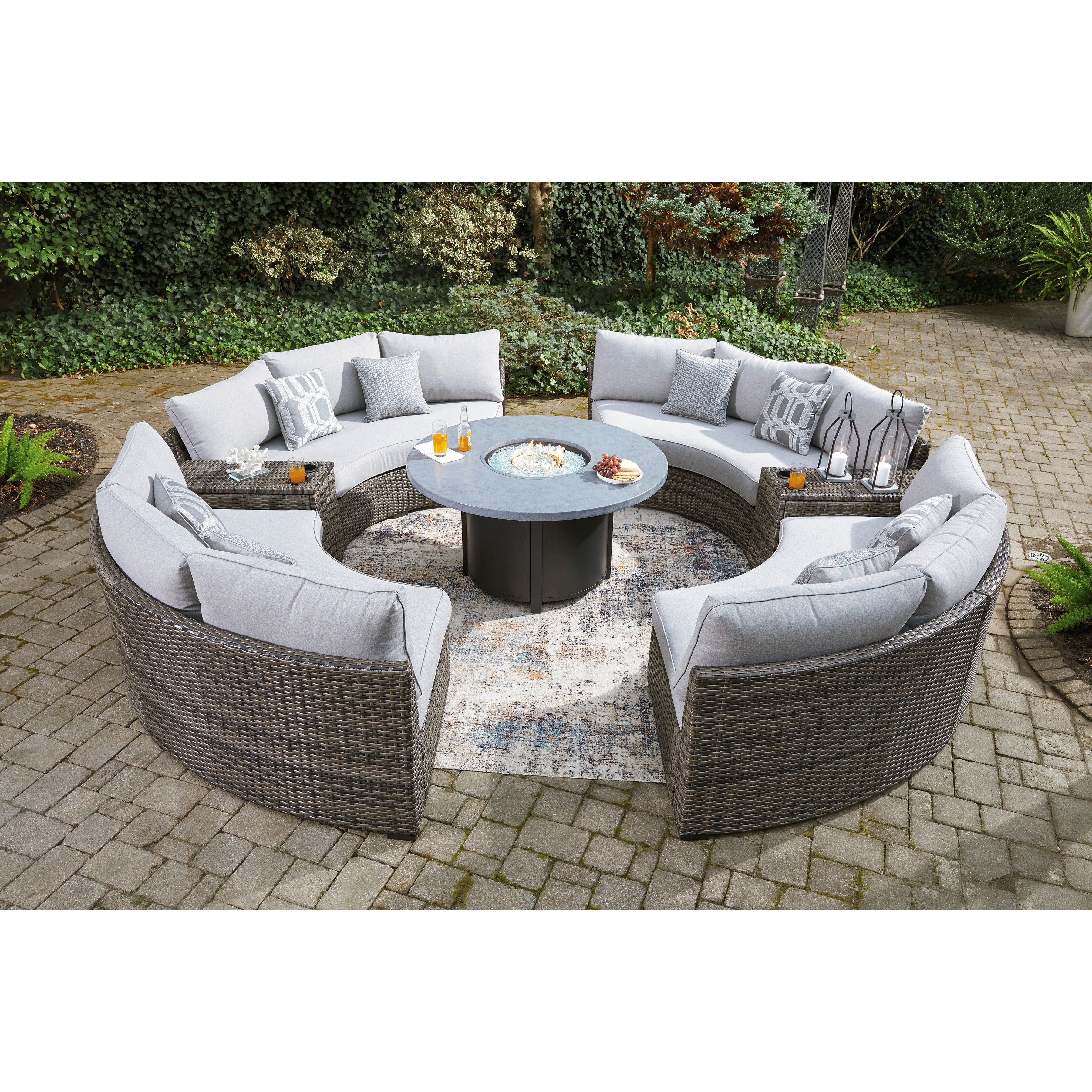 Montauk Curve 6 pc Outdoor Full Circle Seating Set