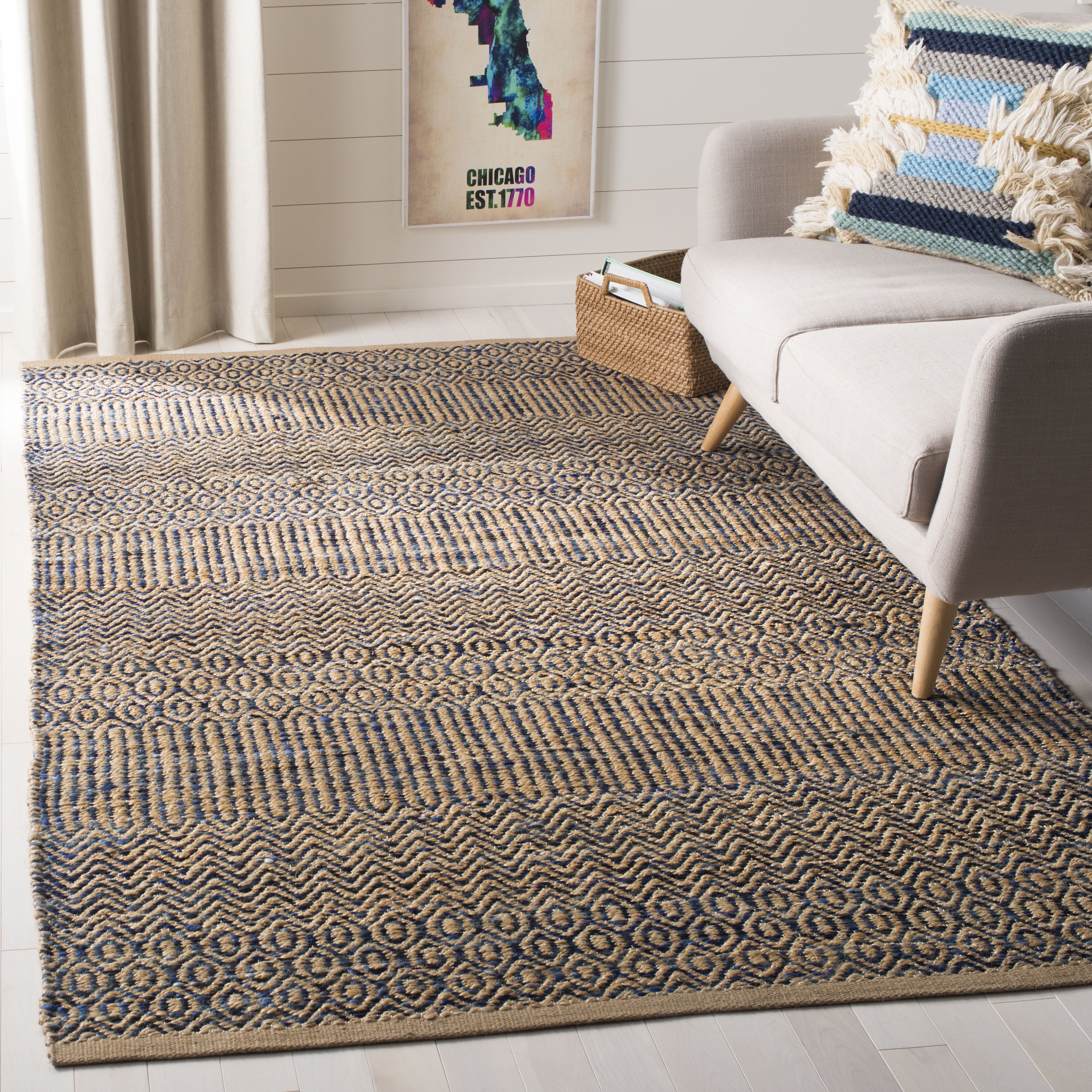 SAFAVIEH Cape Cod Susan Abstract Geometric Area Rug, 5 x 8, Navy/Natural