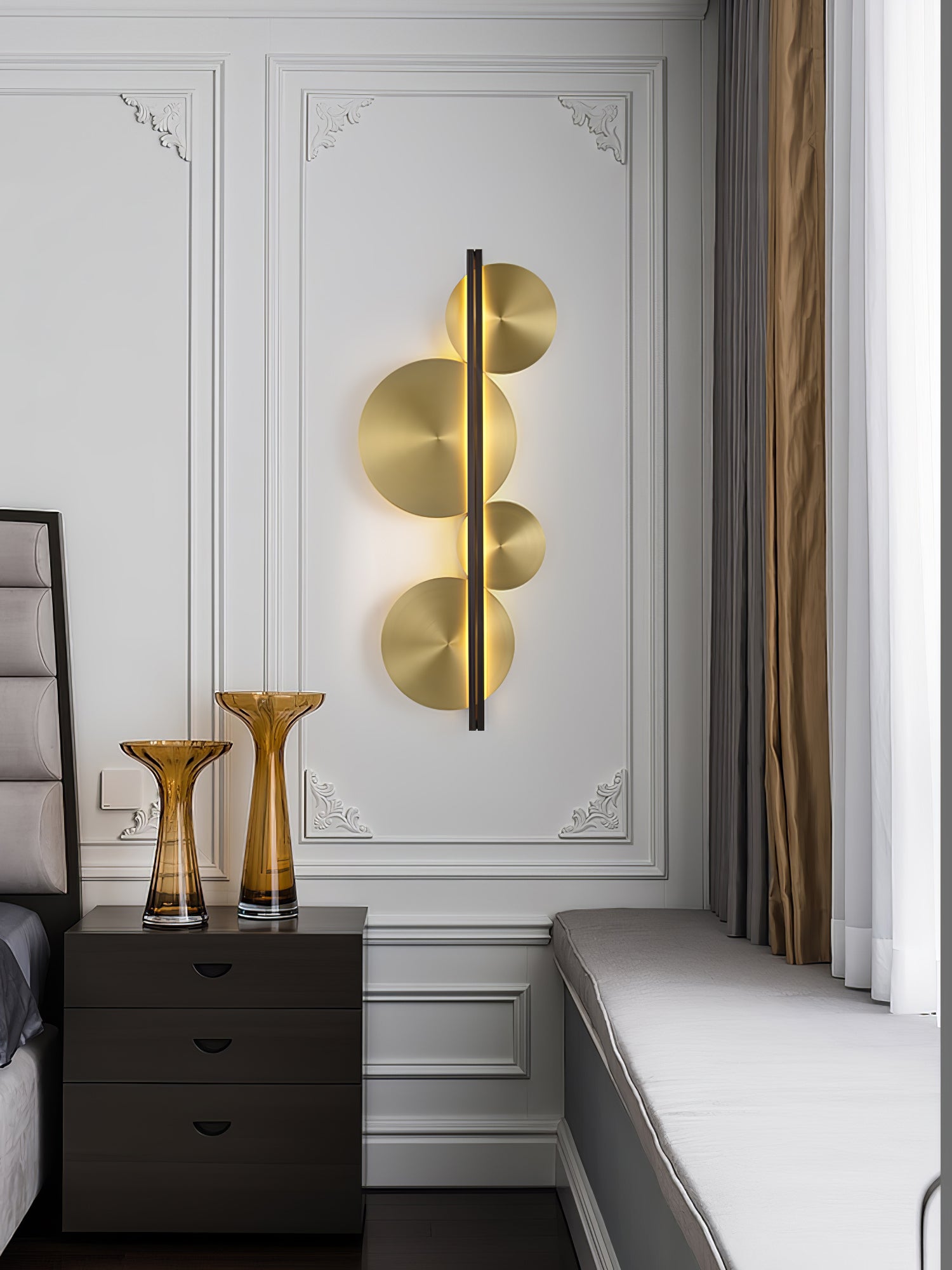 Strate Wall Lamp