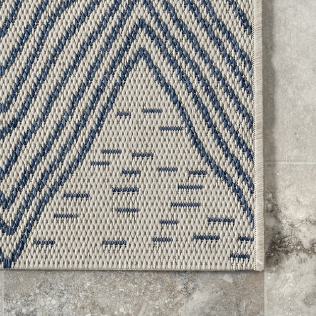 Nuloom Carina Chevron Waves Indoor outdoor Area Rug