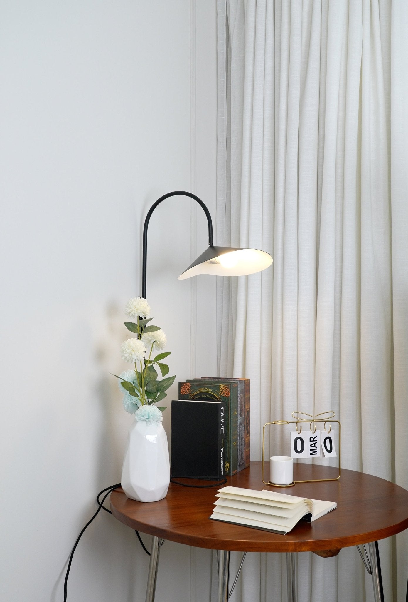 Arum Swivel Plug-in Wall Lamp