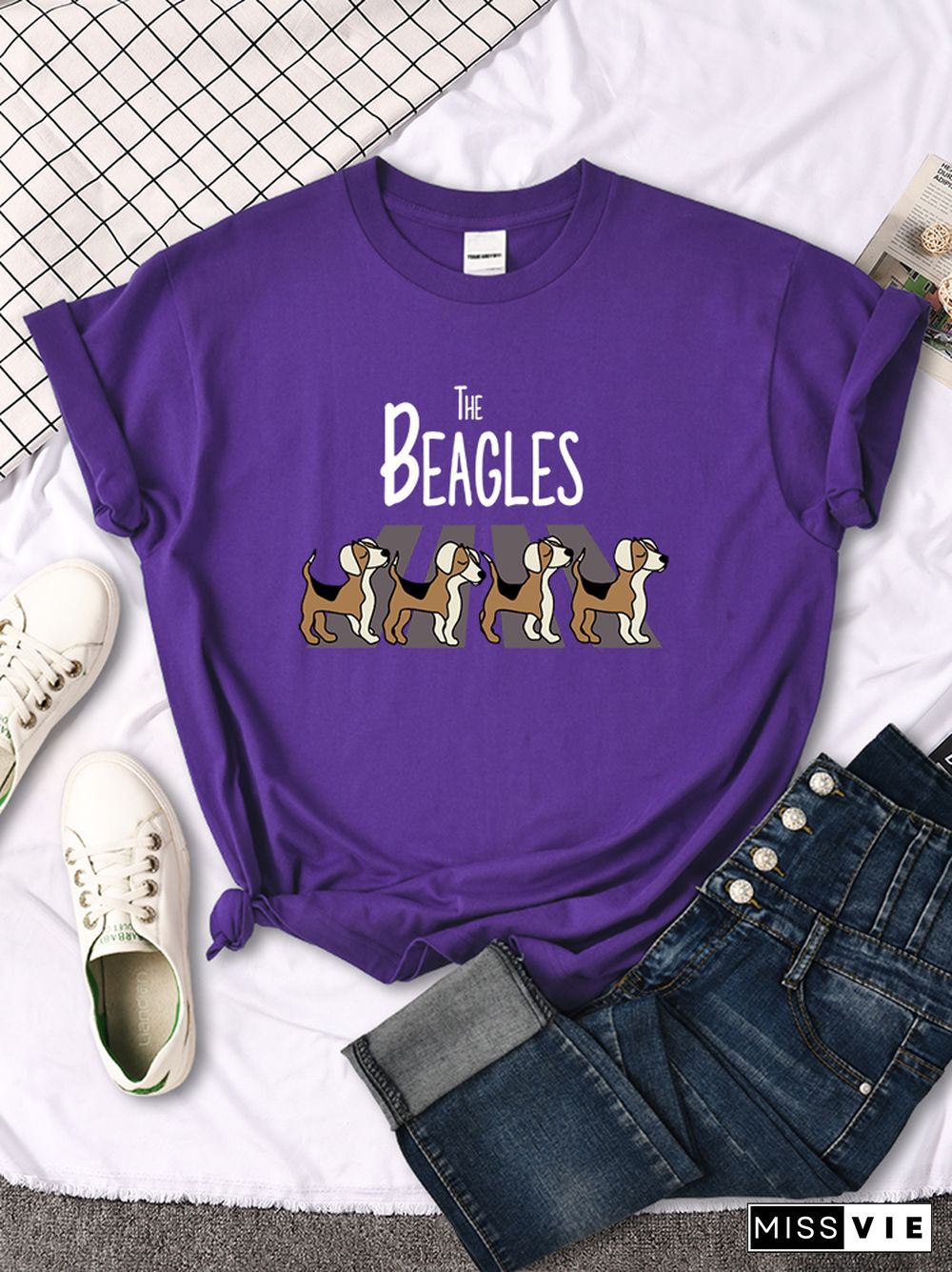 Four Beagles Crossing The Road Printed Female Tshirt Classic Slim Tees Plus Tshirts Anime Clothes Summer Vintage Women T-shirts