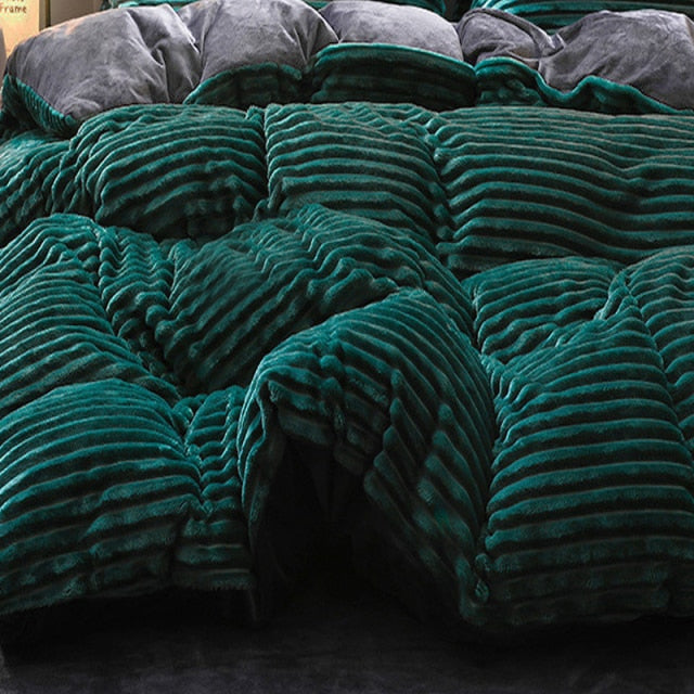 Snugly Warm Fleece Bedding Set