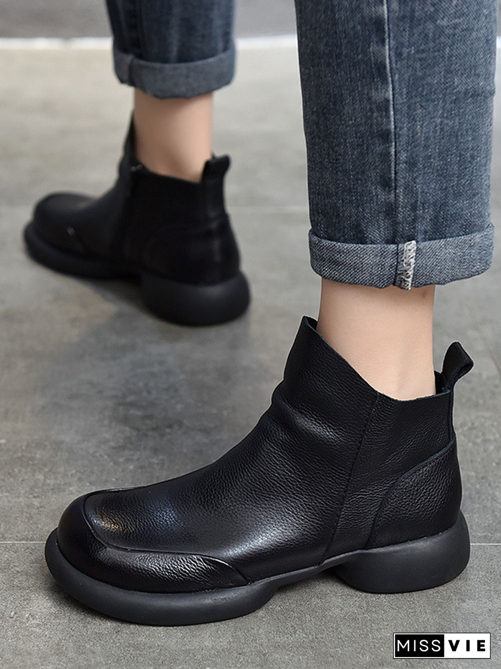 Round-Toe Solid Color Zipper Boots