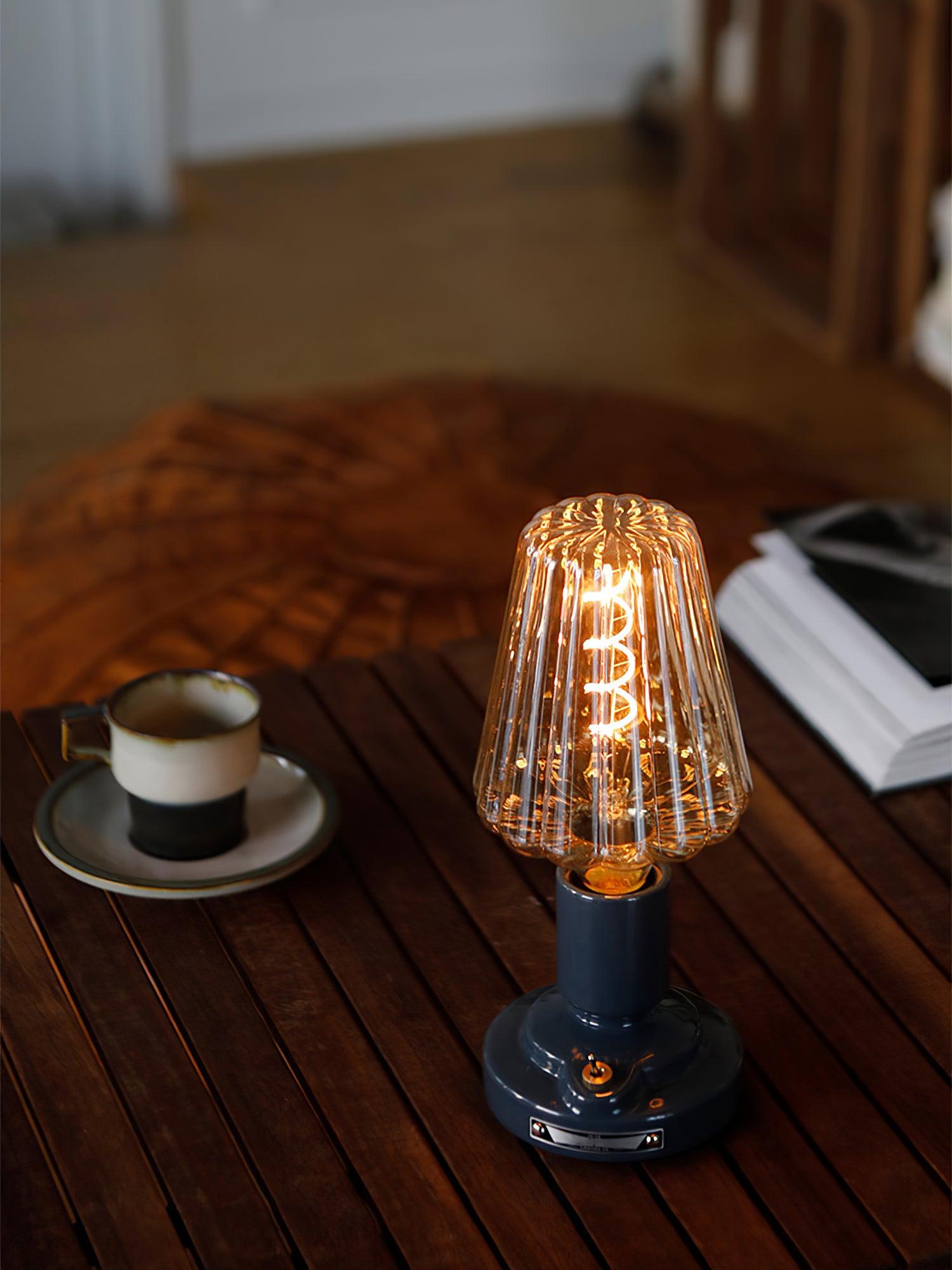 Pastry Built-in Battery Table Lamp