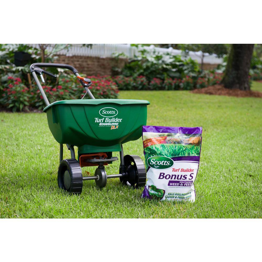 Scotts Turf Builder Bonus S 17.24 lbs. 5000 sq. ft. Southern Weed and Feed Weed Killer Plus Lawn Fertilizer (2-Pack) VB02158