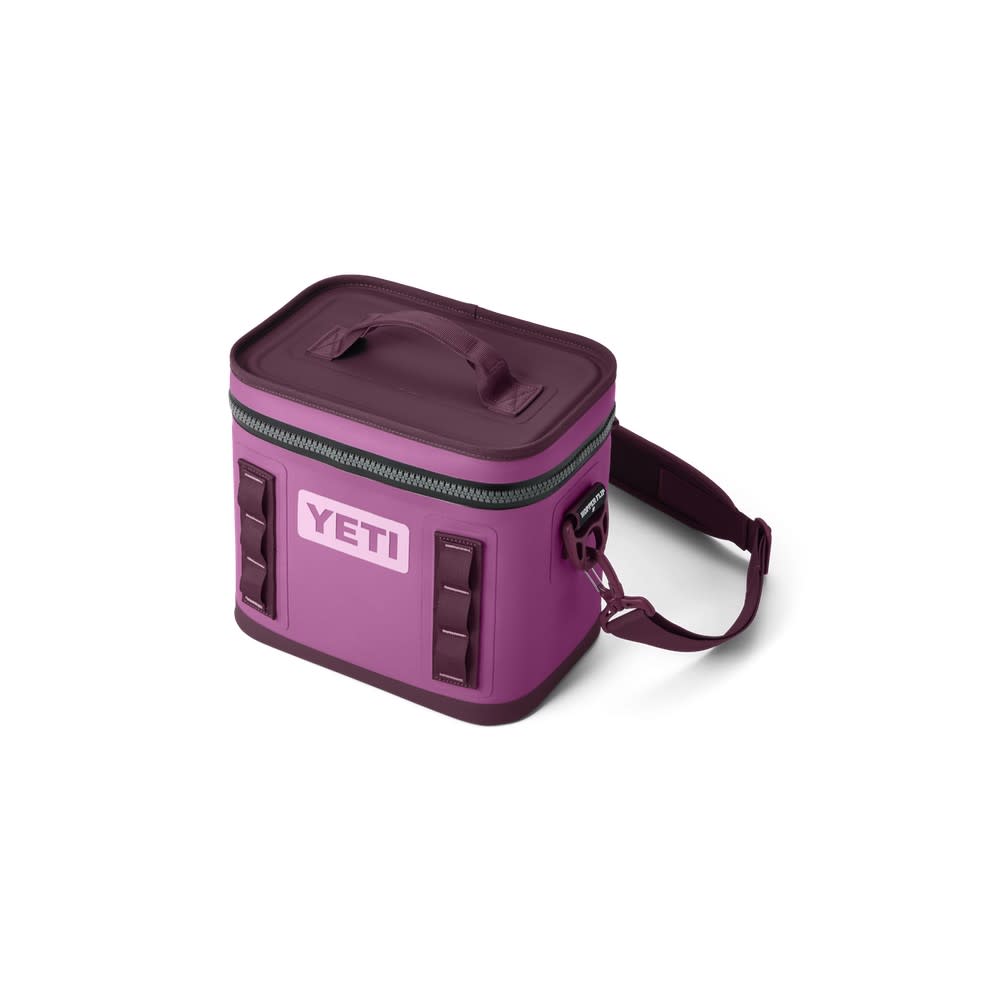 Yeti Hopper Flip 8 Soft Cooler Nordic Purple