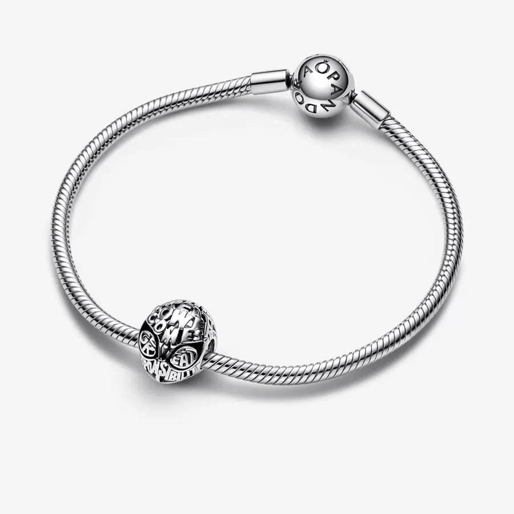 PANDORA  Marvel Spider-Man Mask Charm