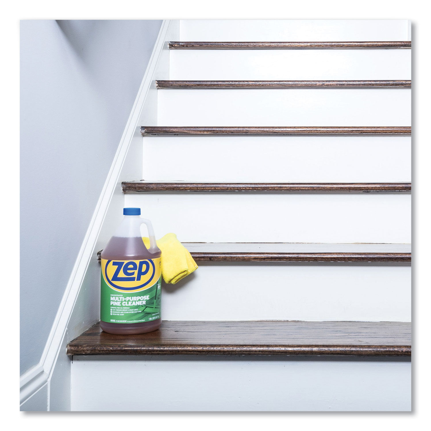 Pine Multi-Purpose Cleaner by Zep Commercialandreg; ZPEZUMPP128CT