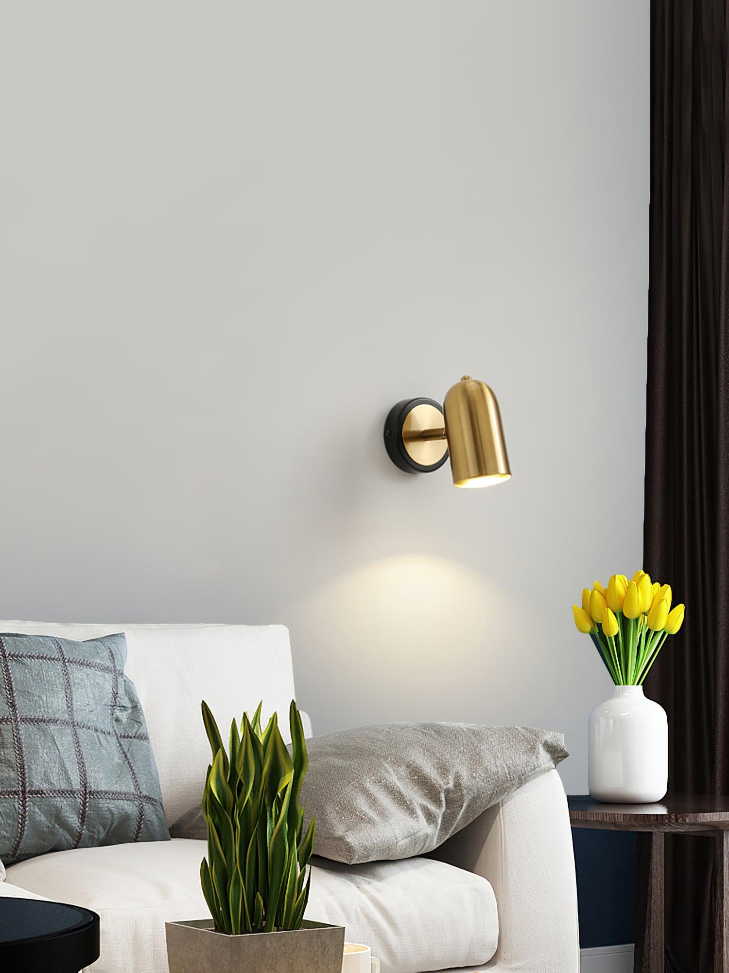 Leonardo Gold Wall Lamp