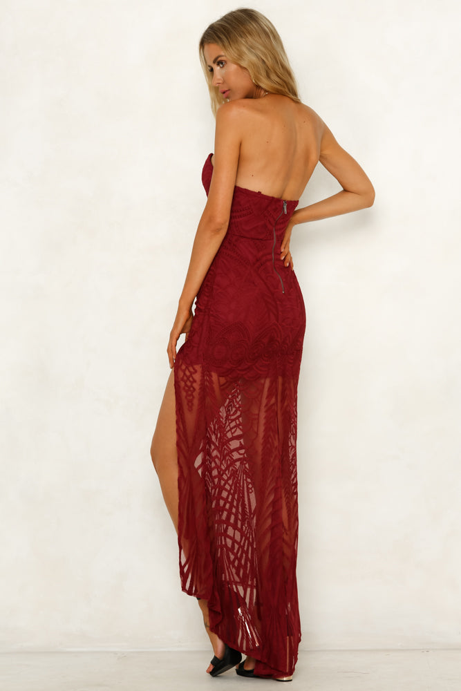 Kissing Games Maxi Dress Wine