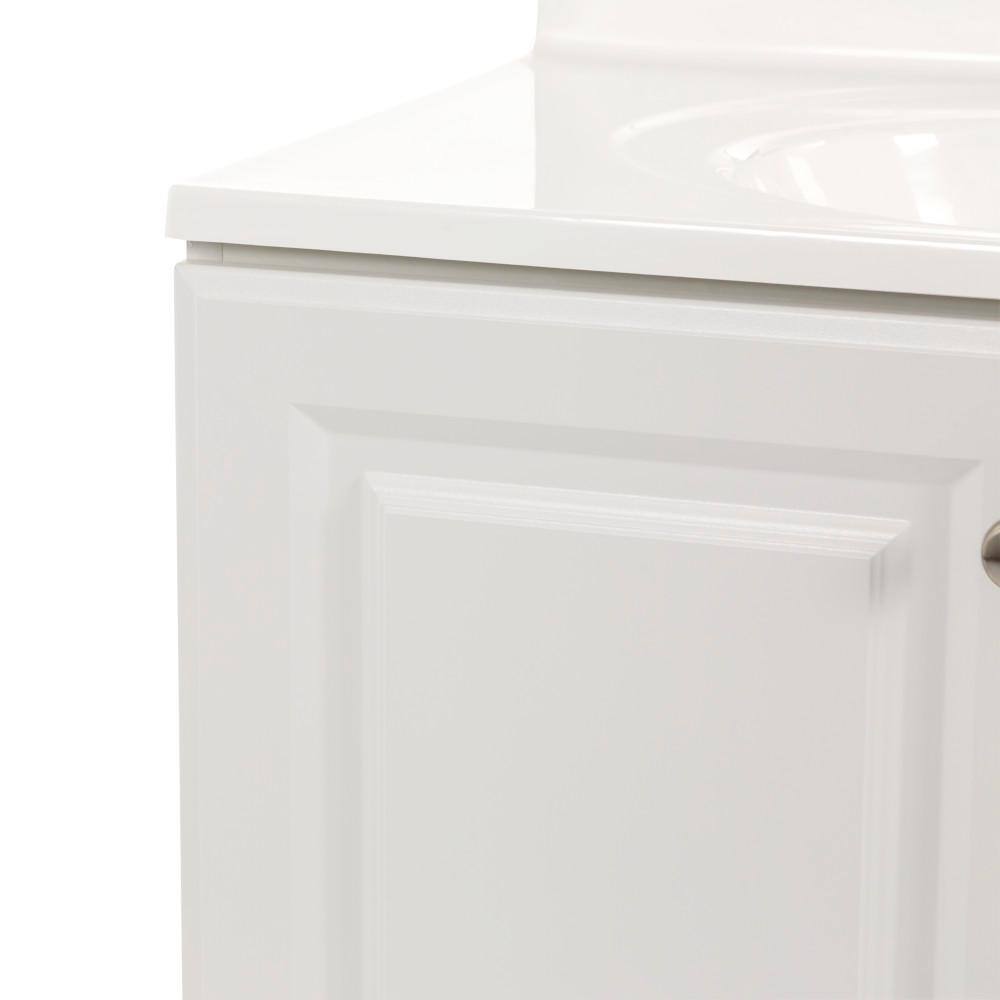 Glacier Bay 30.5 in. W x 19 in. D x 35 in. H Freestanding Bath Vanity in White with White Cultured Marble Top GB30P2-WH