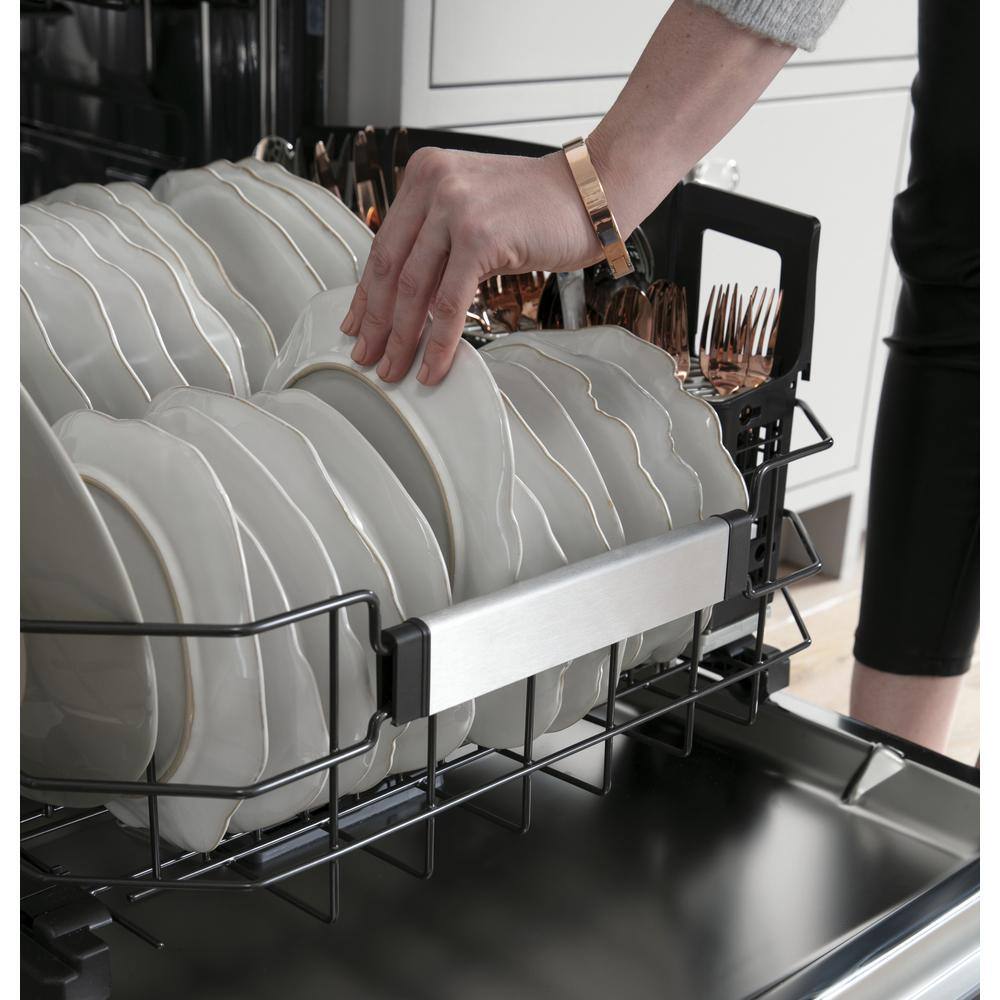 Cafe 24 in. Built-In Top Control Matte White Dishwasher wStainless Steel Tub 3rd Rack 39 dBA CDT875P4NW2