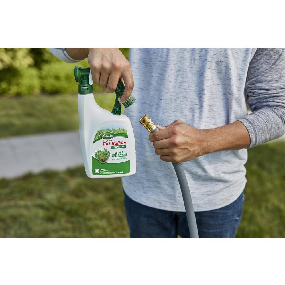 Scotts Turf Builder 32 fl. oz. Liquid Lawn Fertilizer for All Grass Types Feeds and Waters Lawn at Same Time 542040605