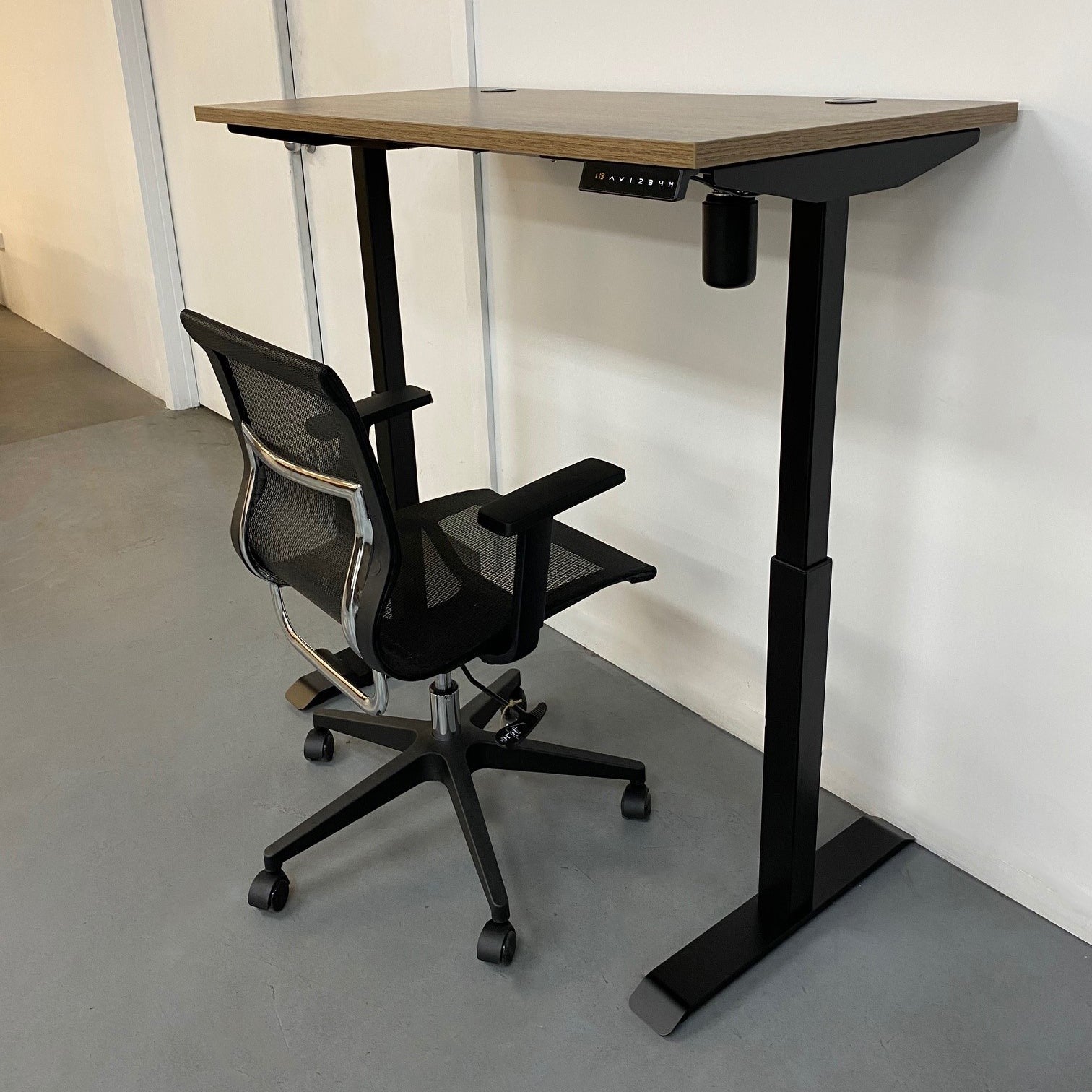 ALVIS Standing Desk with Lift 1.5M - Warm Oak & Black