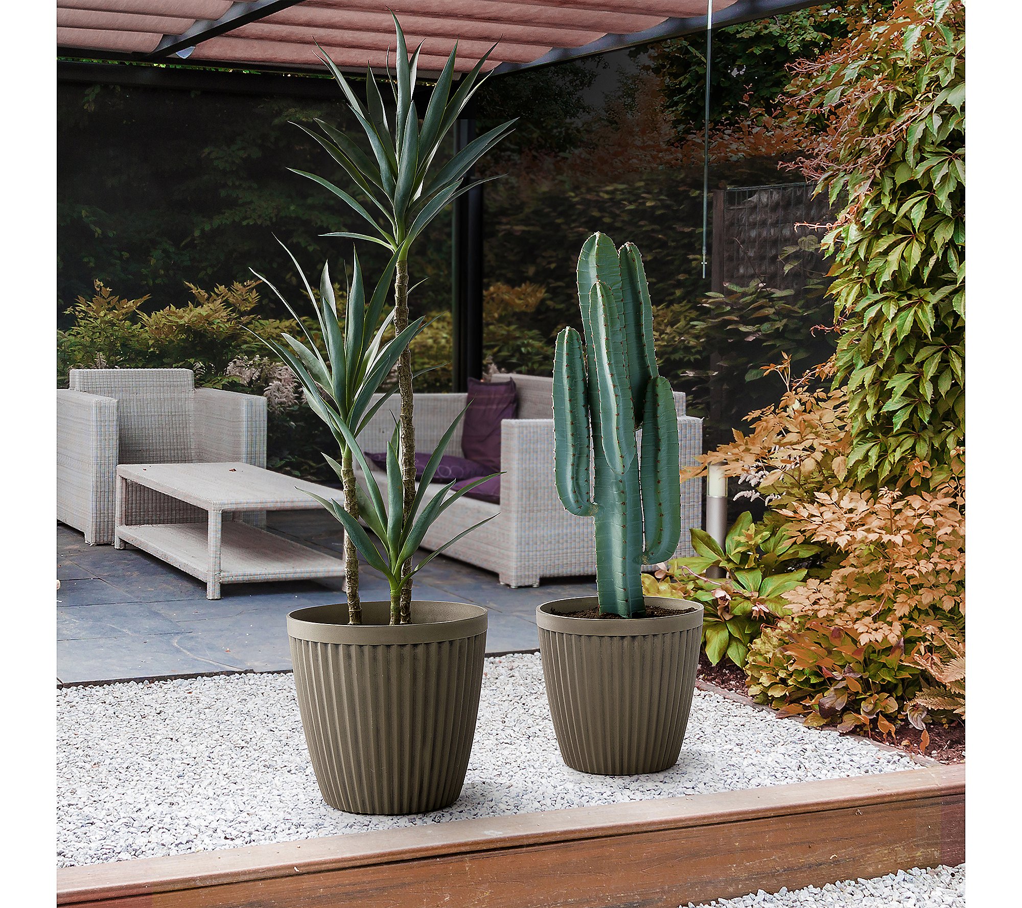 Glitzhome Indoor Outdoor Fluted Pot Planters Set of 2