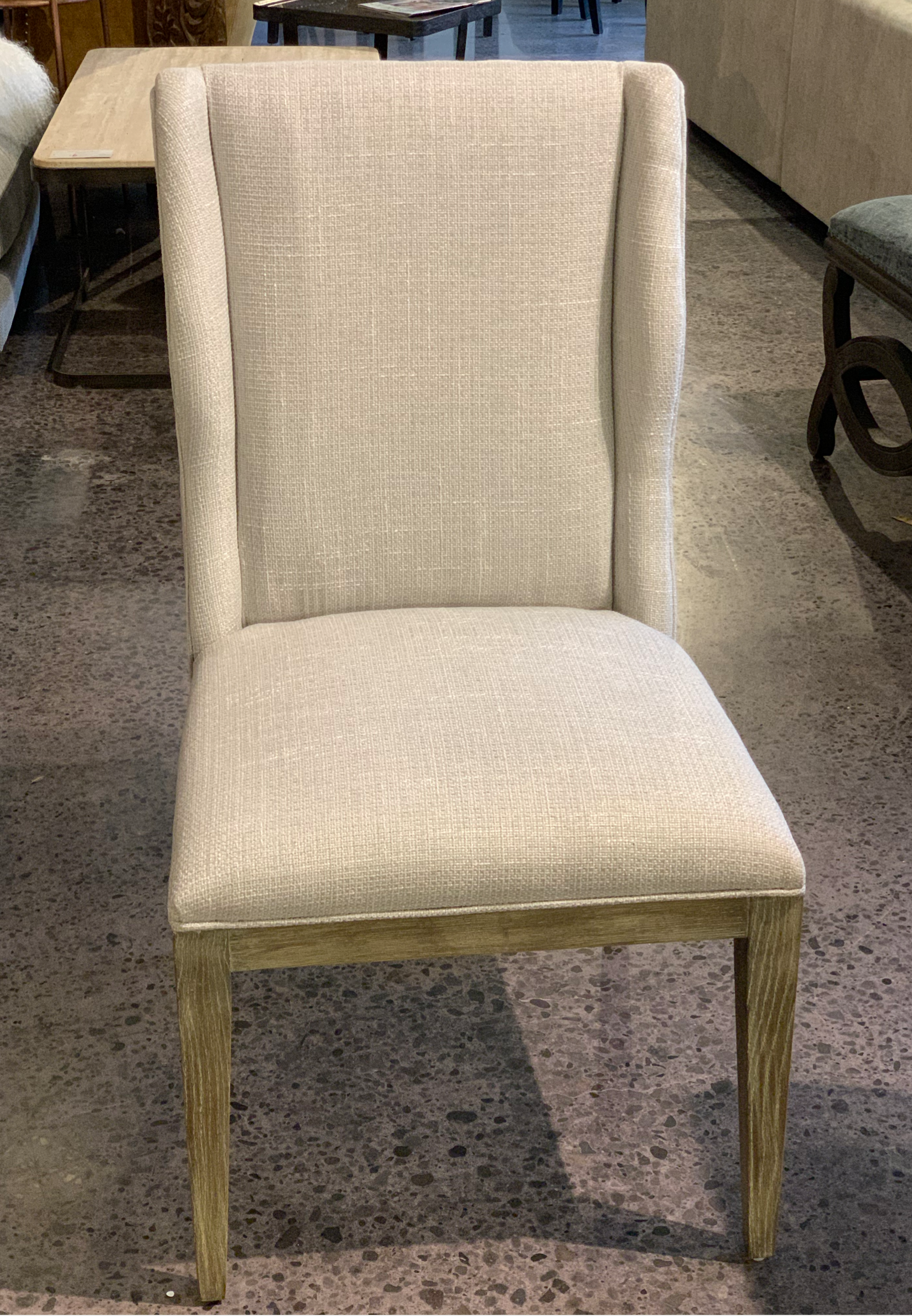 DAISY DINING CHAIR