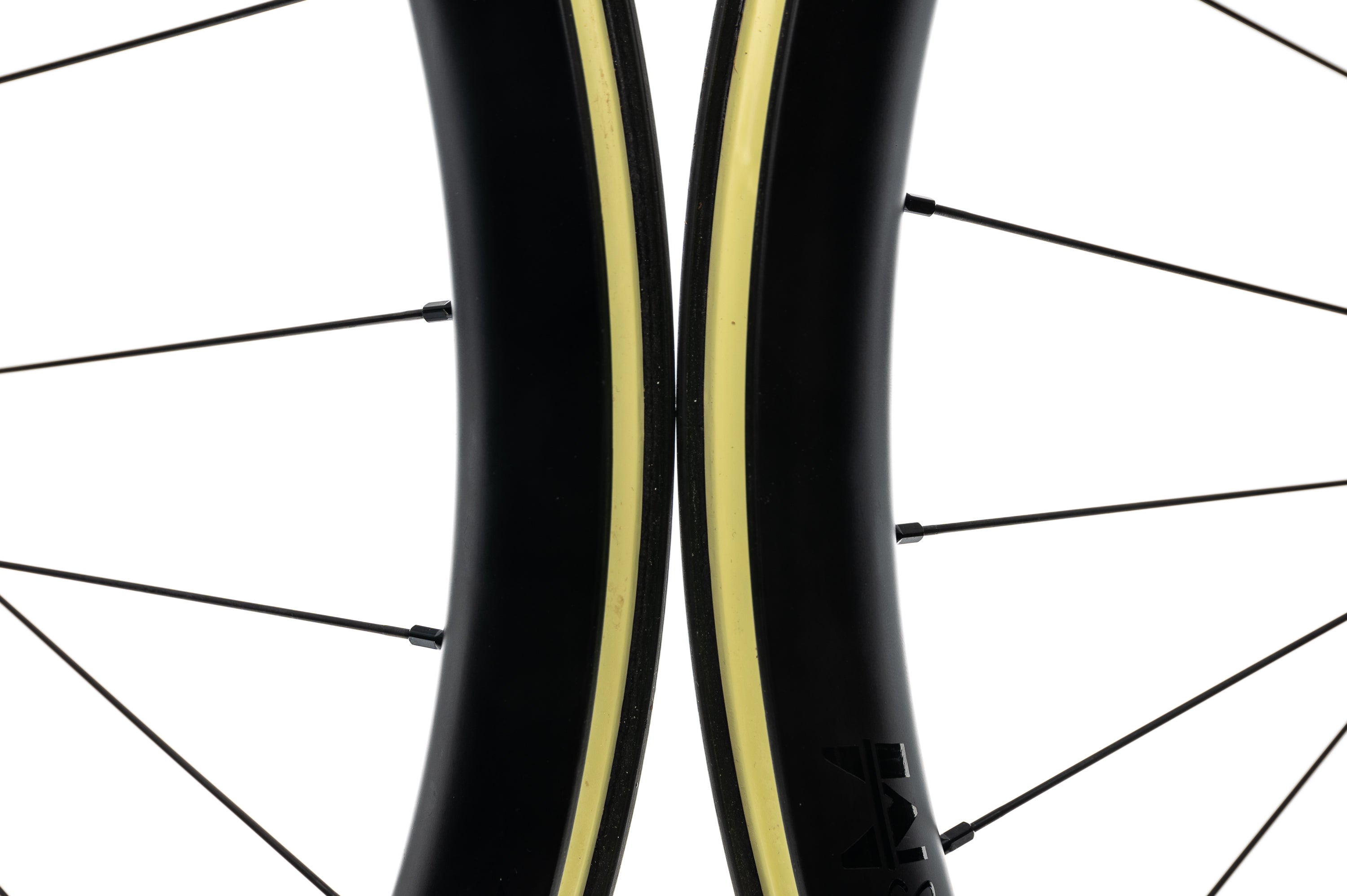 Atom CCX-38mm Carbon Tubeless 700c Wheelset