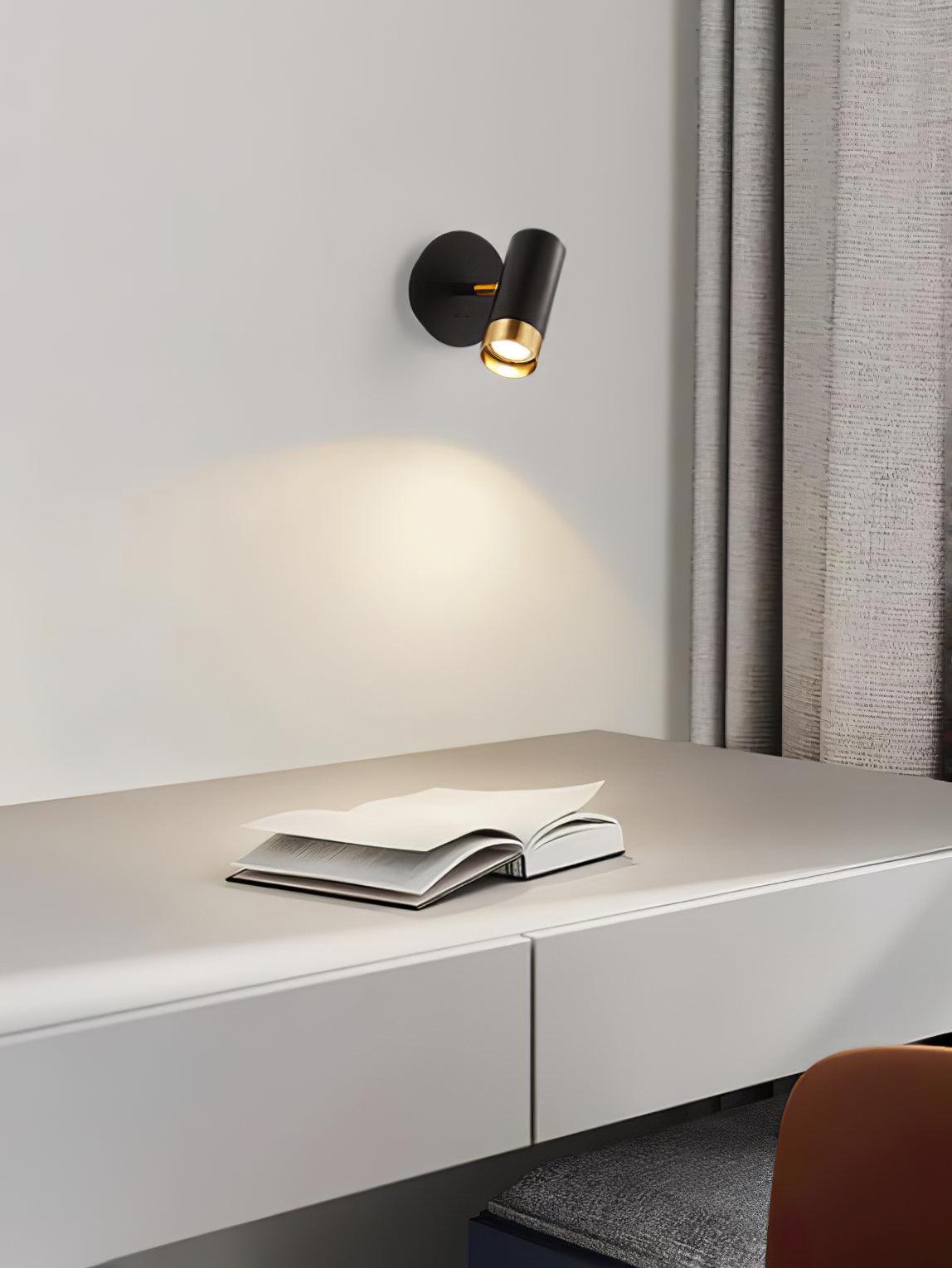 Karpo Wall Lamp