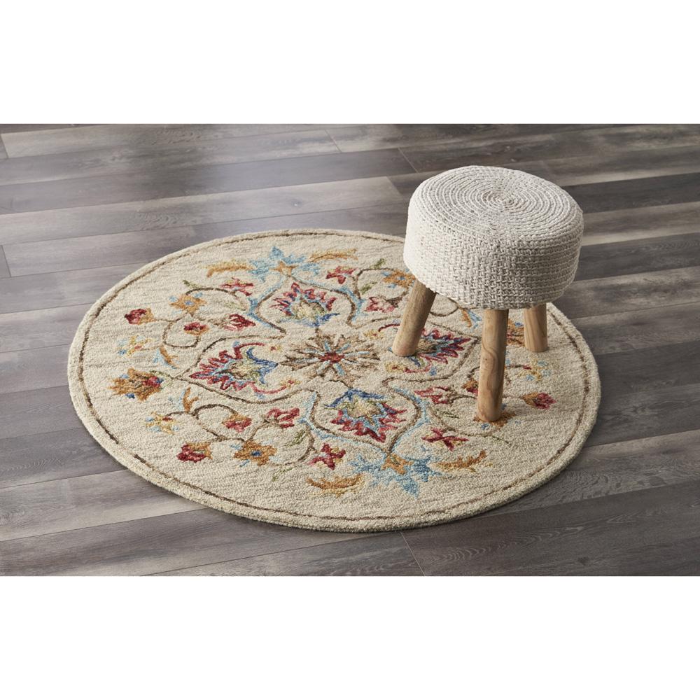 Ox Bay Sinuous Beige 4 Feet Trailing Floral Oasis Round Area Rug