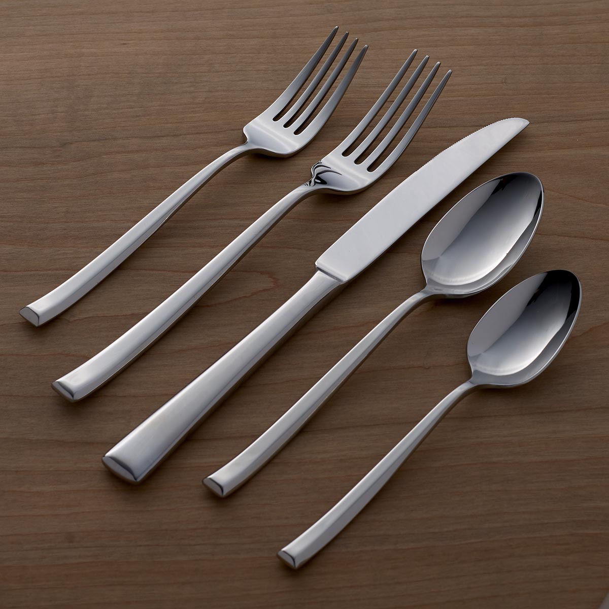 Pearce 20 Piece Fine Flatware Set