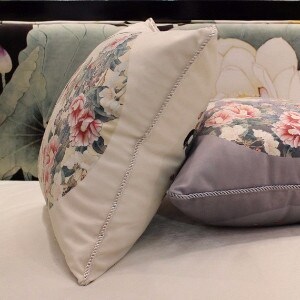 Luxury White Bird Round Printing Pillow 18\